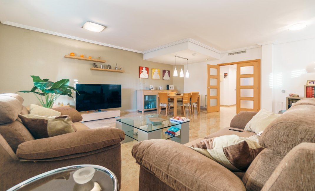 Revente -  Chalet / Villa -
Benidorm