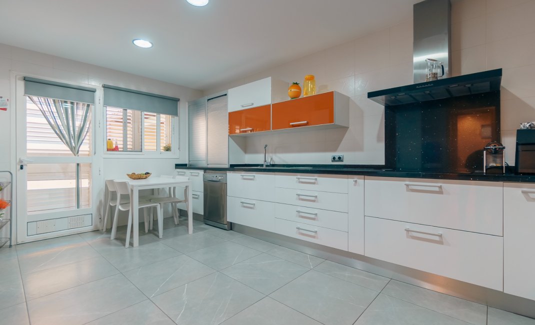 Revente -  Chalet / Villa -
Benidorm