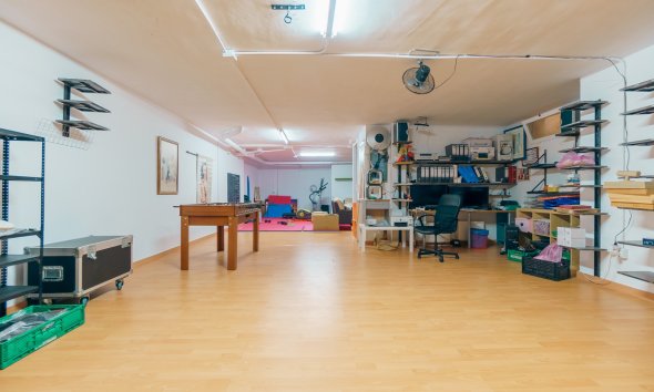 Revente -  Chalet / Villa -
Benidorm