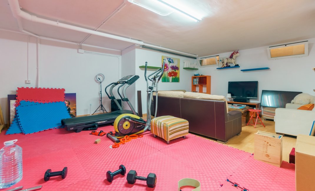 Revente -  Chalet / Villa -
Benidorm