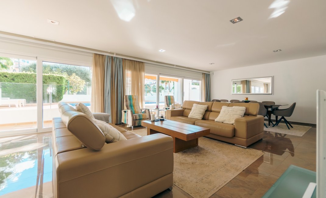 Resale -  Chalet / Villa -
Albir