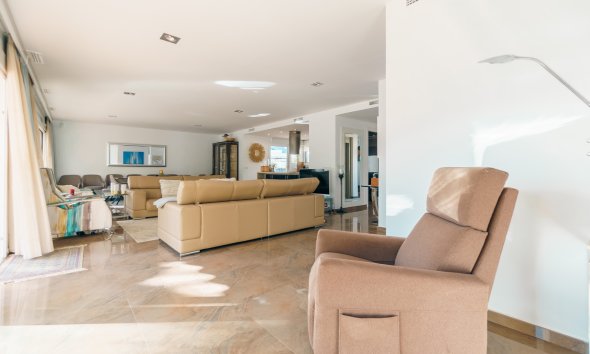 Resale -  Chalet / Villa -
Albir