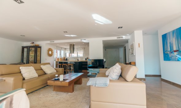 Resale -  Chalet / Villa -
Albir