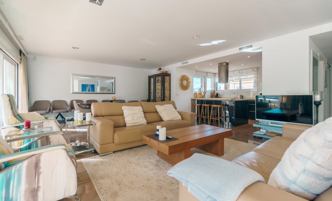 Resale -  Chalet / Villa -
Albir