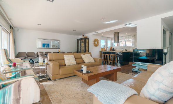 Resale -  Chalet / Villa -
Albir