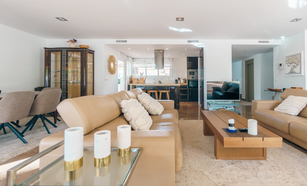 Resale -  Chalet / Villa -
Albir