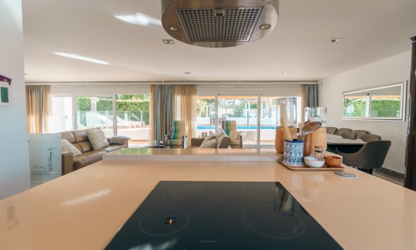 Resale -  Chalet / Villa -
Albir