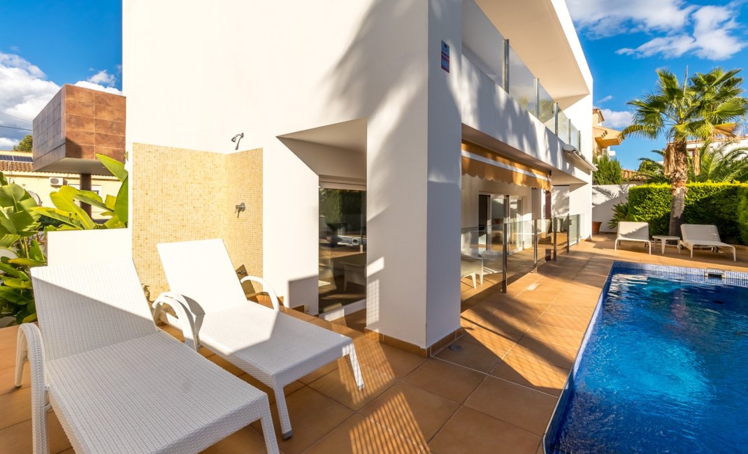 Resale -  Chalet / Villa -
Albir