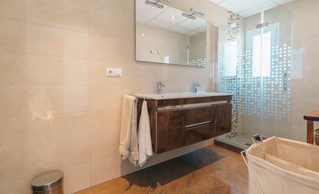 Resale -  Chalet / Villa -
Albir