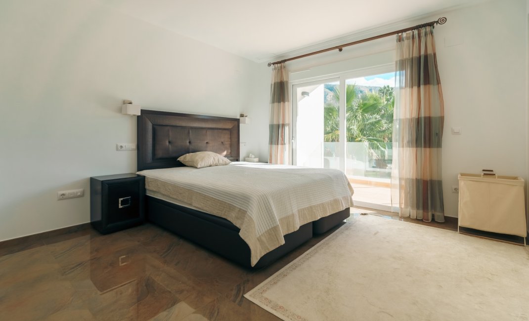 Resale -  Chalet / Villa -
Albir