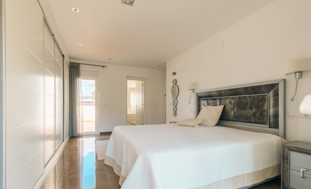 Resale -  Chalet / Villa -
Albir