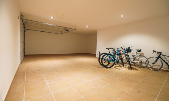 Resale -  Chalet / Villa -
Albir