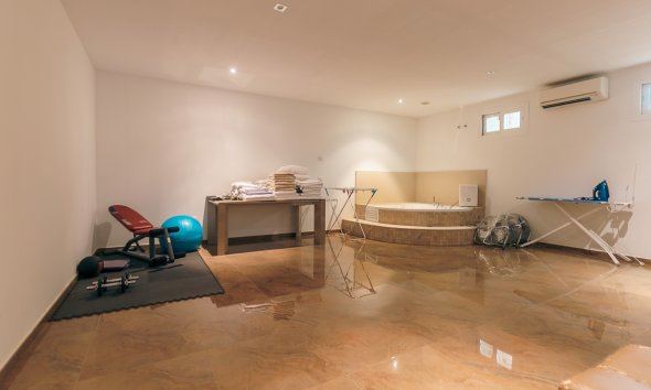 Resale -  Chalet / Villa -
Albir