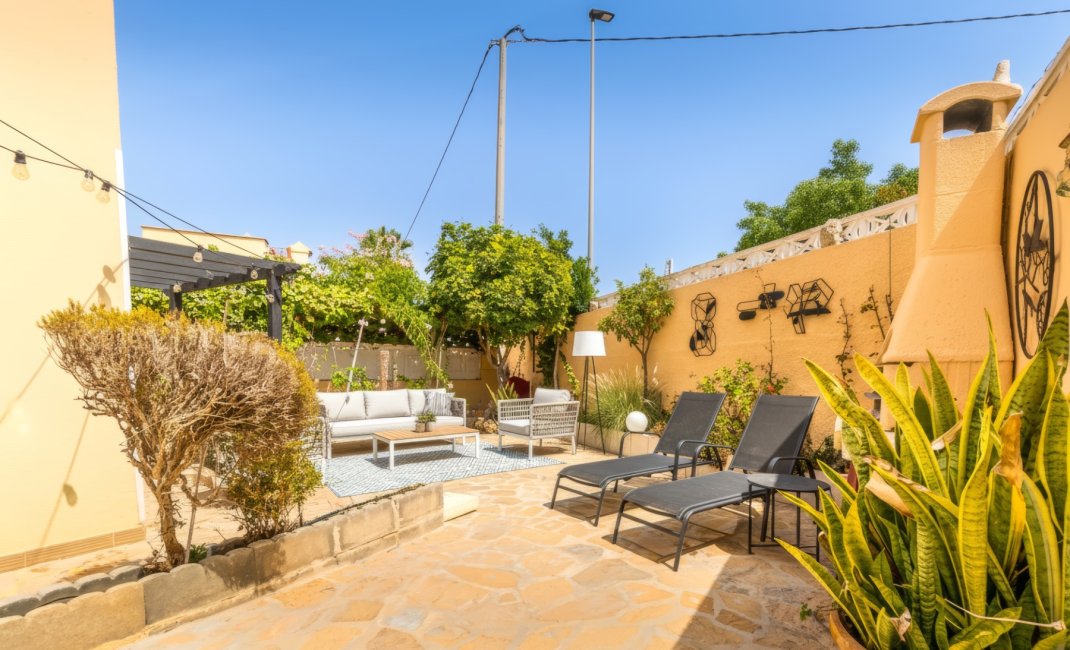 Reventa - Adosado -
Albir