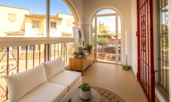 Reventa - Adosado -
Albir