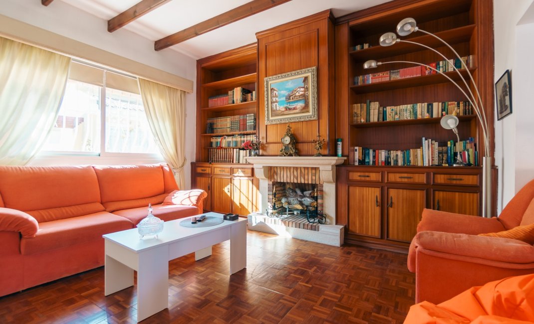 Herverkoop - Chalet / Villa -
Albir