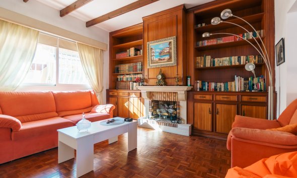 Herverkoop - Chalet / Villa -
Albir