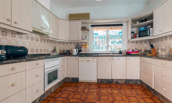 Herverkoop - Chalet / Villa -
Albir