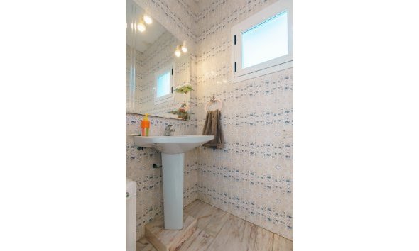 Herverkoop - Chalet / Villa -
Albir