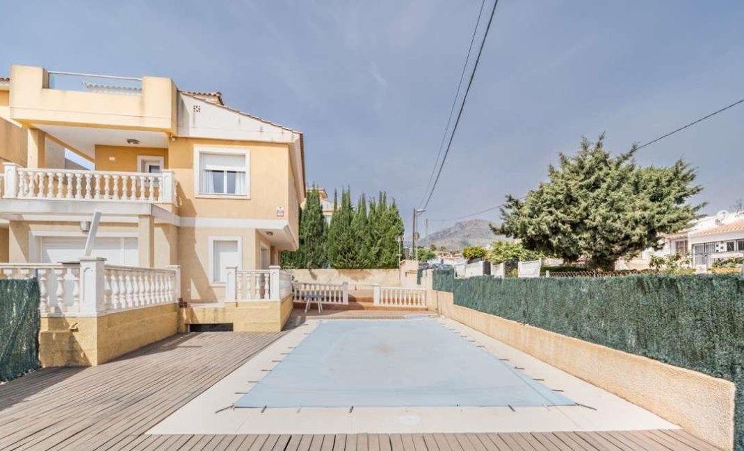 Videresalg - Villa -
La Nucía