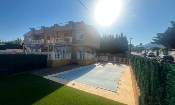 Videresalg - Villa -
La Nucía