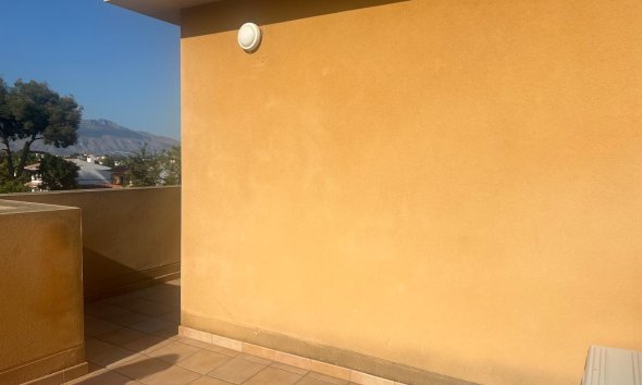 Videresalg - Villa -
La Nucía