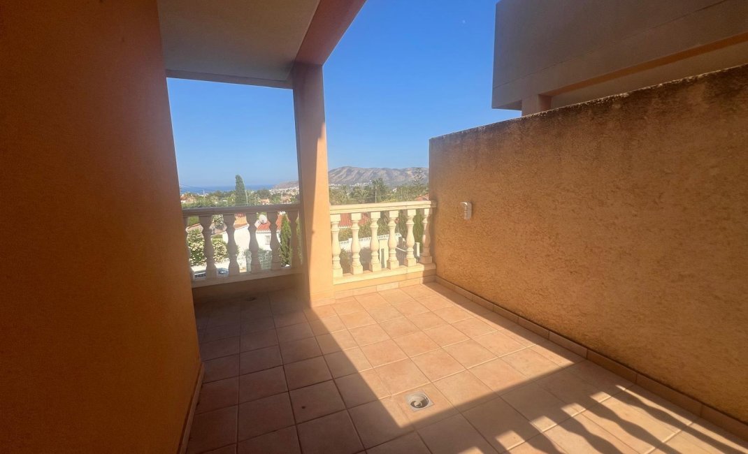 Videresalg - Villa -
La Nucía