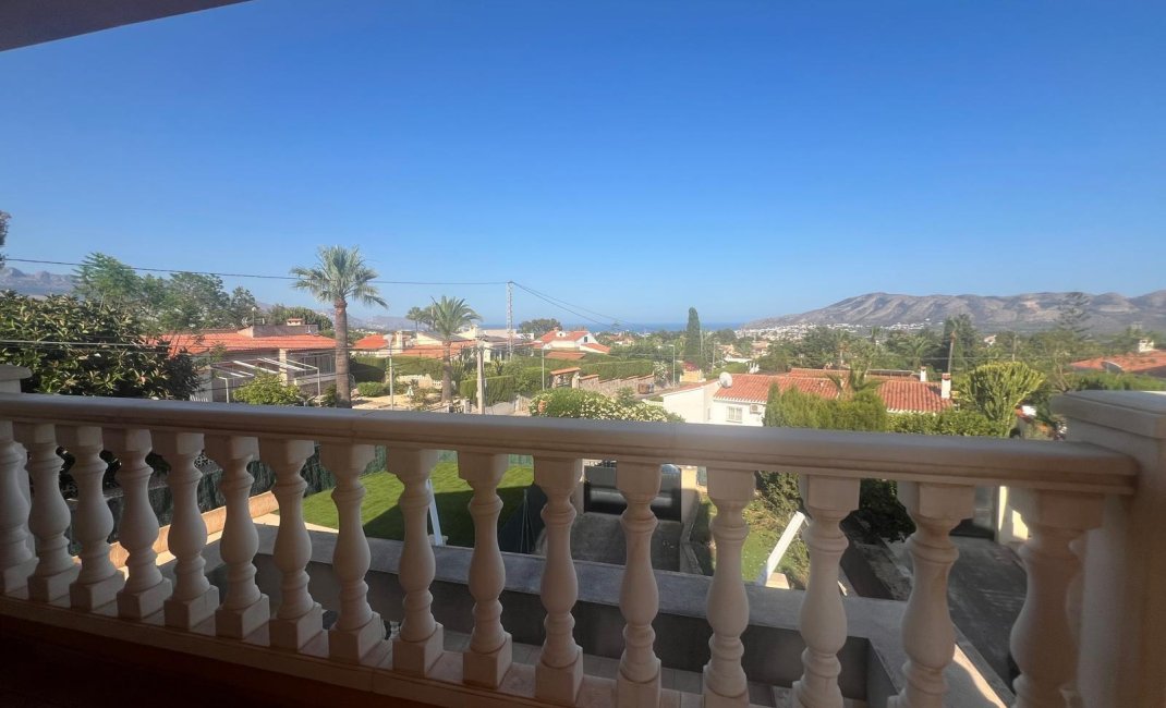 Videresalg - Villa -
La Nucía