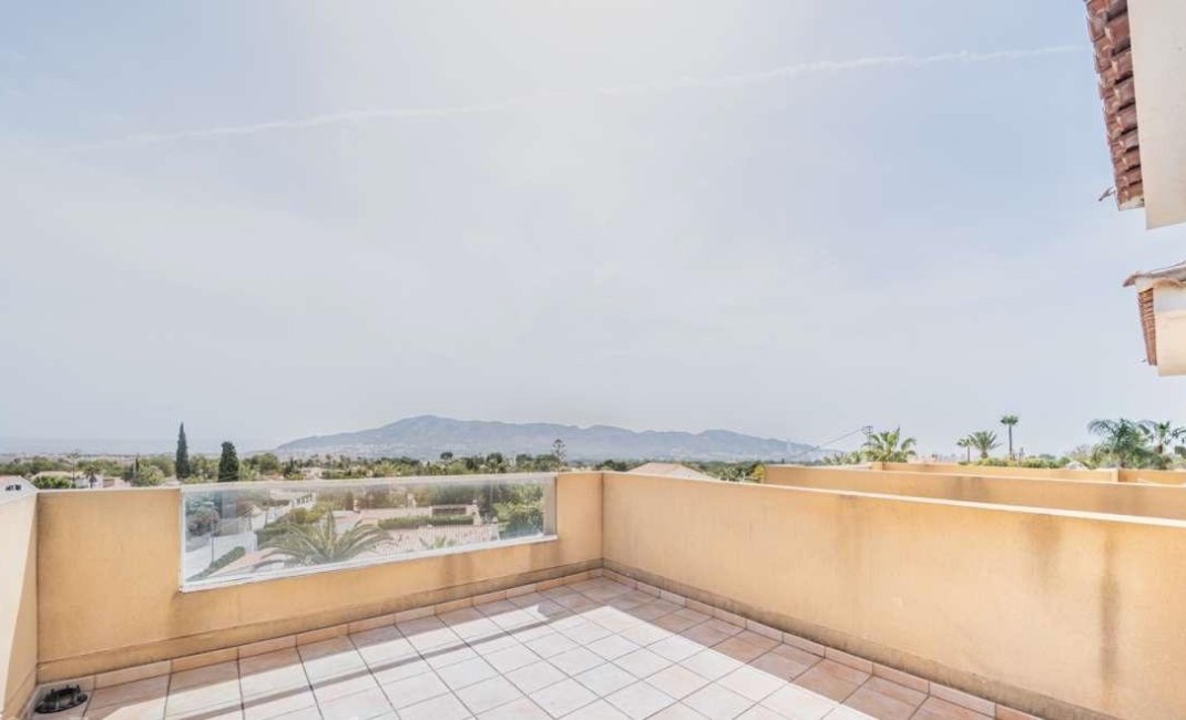 Videresalg - Villa -
La Nucía