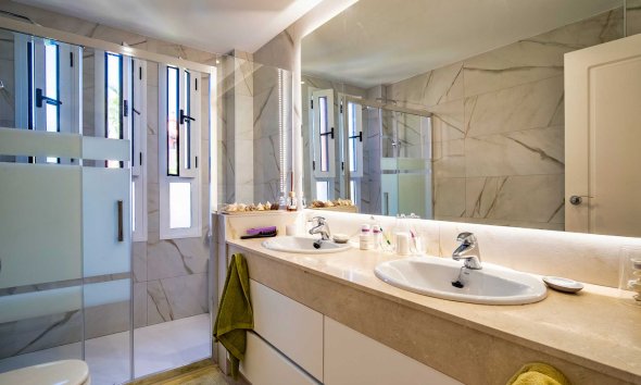 Videresalg - apartment -
Finestrat - Sierra cortina