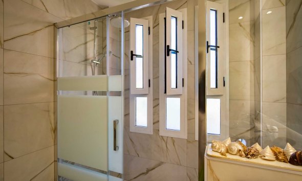 Videresalg - apartment -
Finestrat - Sierra cortina