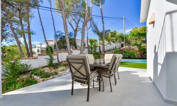 Resale - Villa -
Altea - Campo de Golf