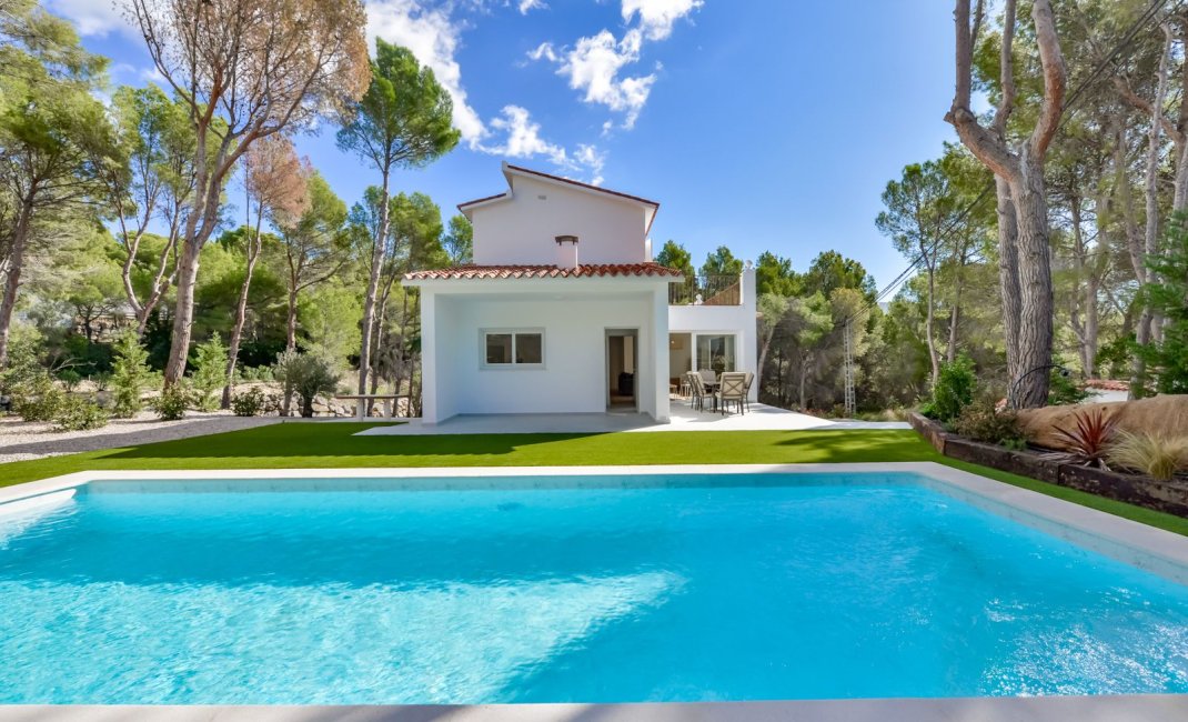 Reventa - Villa -
Altea la Vieja - Campo de Golf