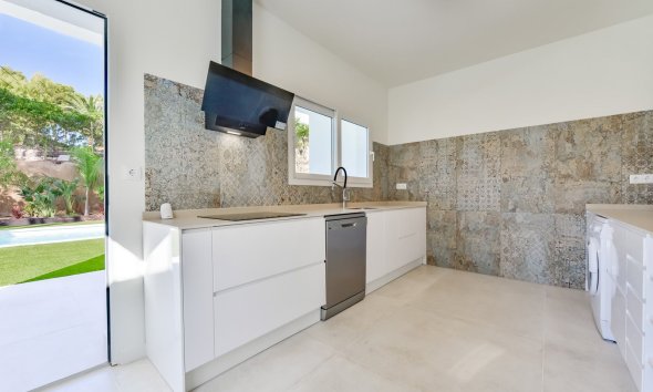 Reventa - Villa -
Altea la Vieja - Campo de Golf