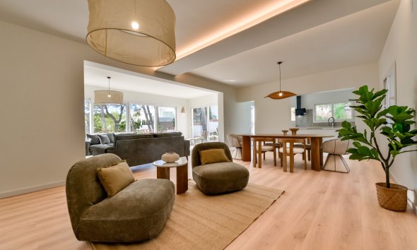 Reventa - Villa -
Altea la Vieja - Campo de Golf