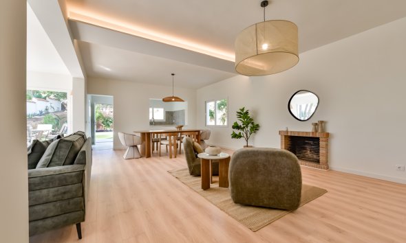 Reventa - Villa -
Altea la Vieja - Campo de Golf