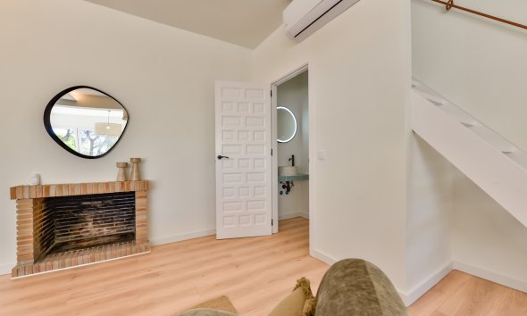 Reventa - Villa -
Altea la Vieja - Campo de Golf