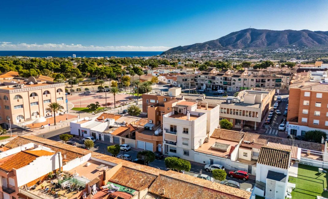 Reventa - Ático -
Alfaz del Pi - Alfas del Pí