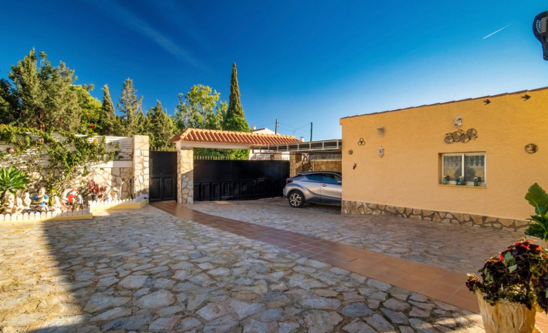 Videresalg - Villa -
La Nucía - La Nucia Hill