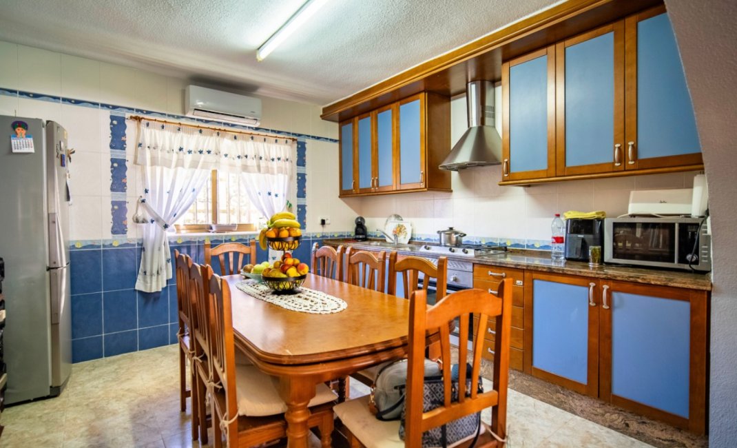 Videresalg - Villa -
La Nucía - La Nucia Hill