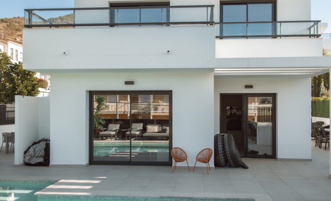 Reventa - Chalet / Villa  -
Albir