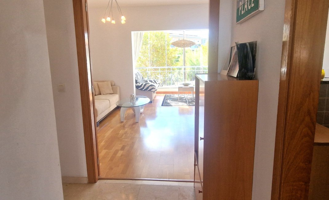 Reventa - apartment -
Albir