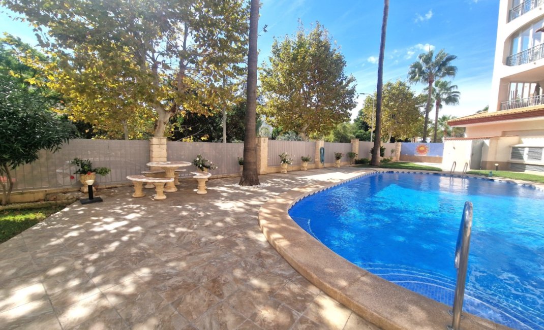 Reventa - apartment -
Albir