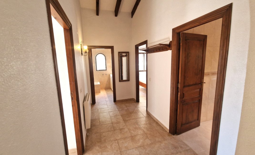 Herverkoop - Villa -
Altea - Santa Clara