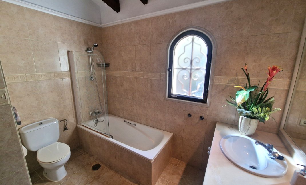 Herverkoop - Villa -
Altea - Santa Clara