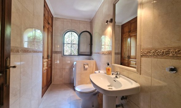 Herverkoop - Villa -
Altea - Santa Clara