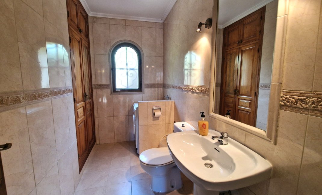 Herverkoop - Villa -
Altea - Santa Clara