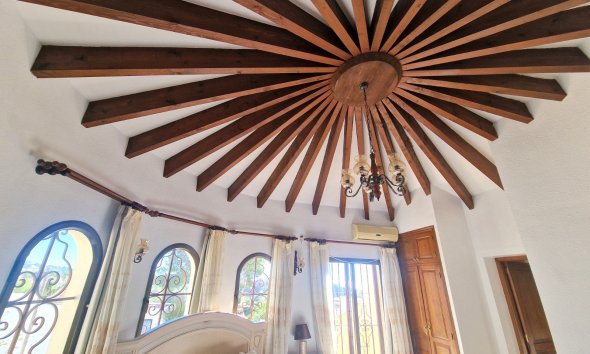 Herverkoop - Villa -
Altea - Santa Clara