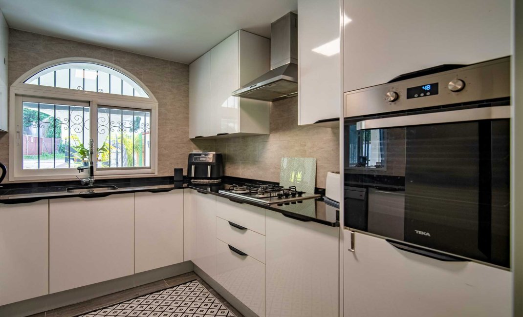 Resale - Villa -
Albir