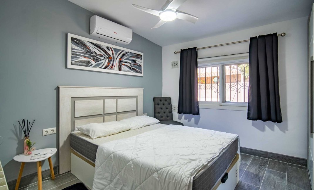 Resale - Villa -
Albir
